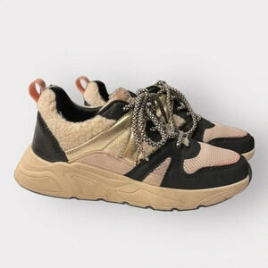 Posh By Poelman Lace And Fur Size 7 Women’s Low Top Sneakers